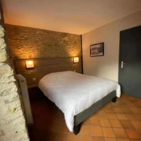 Logis - & Restaurant Saint Nicolas מלון 2*