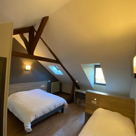 Logis - & Restaurant Saint Nicolas מלון שומון-אן-וקסה