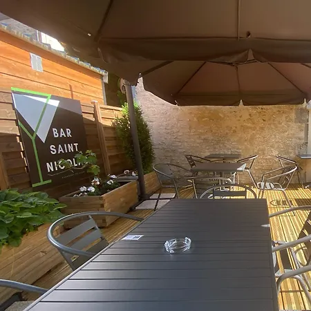 Logis - & Restaurant Saint Nicolas מלון 2*