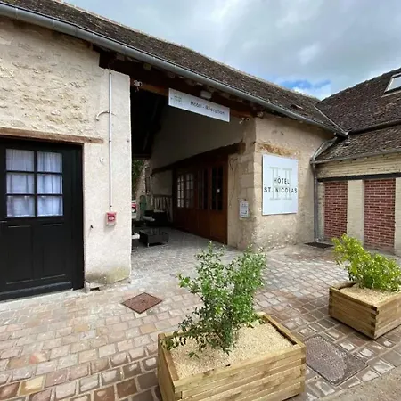 Hotel Logis - & Restaurant Saint Nicolas Chaumont-en-Vexin