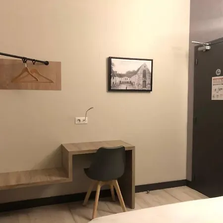 Hotel Logis - & Restaurant Saint Nicolas Chaumont-en-Vexin