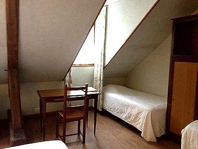 Logis - & Restaurant Saint Nicolas 2* שומון-אן-וקסה