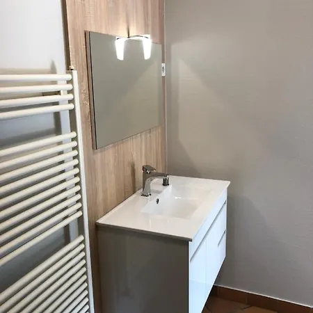 Logis - & Restaurant Saint Nicolas 2* Chaumont-en-Vexin