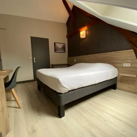 מלון Logis - & Restaurant Saint Nicolas שומון-אן-וקסה