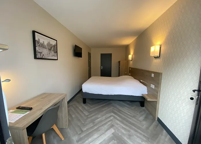 Logis - & Restaurant Saint Nicolas 2* Chaumont-en-Vexin