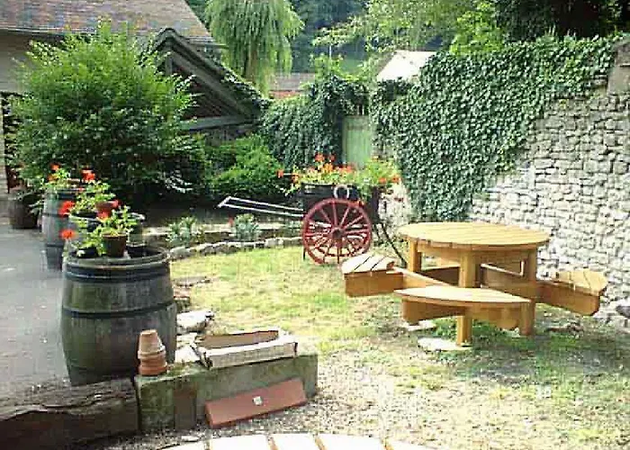 Logis - & Restaurant Saint Nicolas Hotel Chaumont-en-Vexin